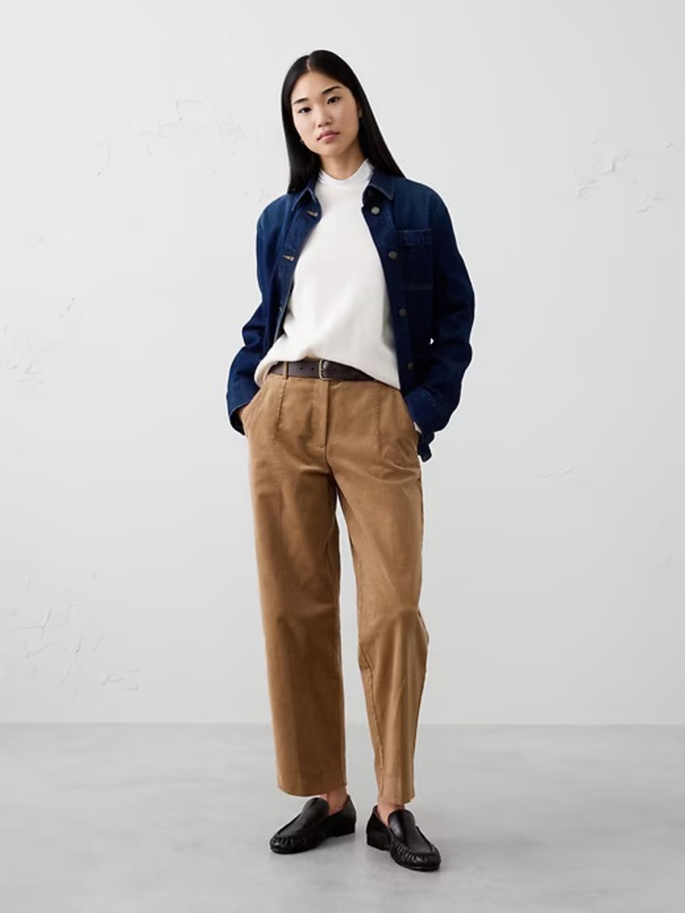 Banana Republic Straight Mid-Rise Corduroy Pants in Tan